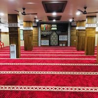 High-quality Turkish masjid carpet installed in Malappuram mosque
    