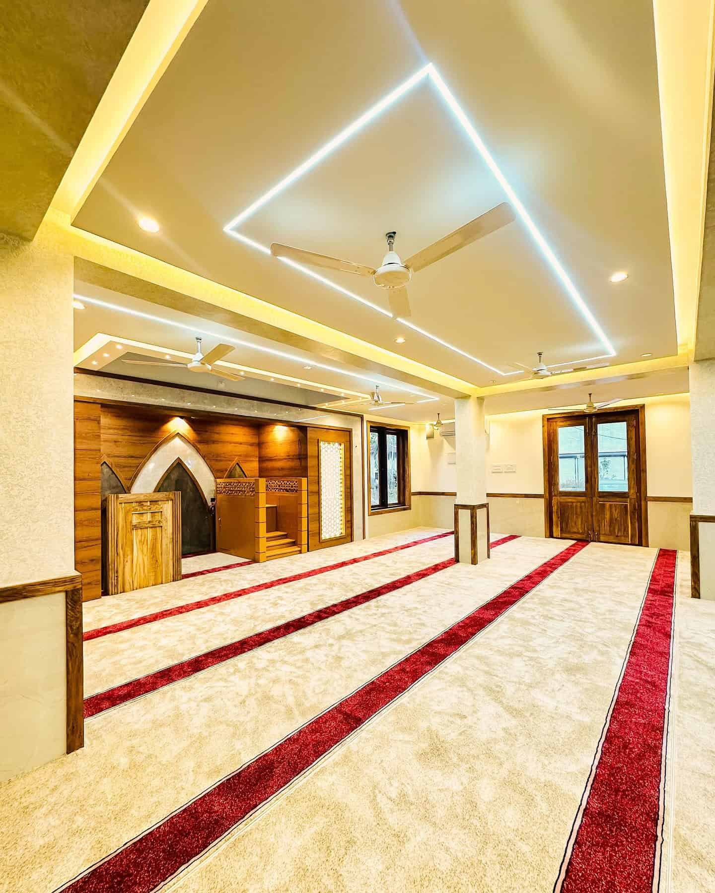 Masjid Carpet Installation at Ernakulam Juma Masjid